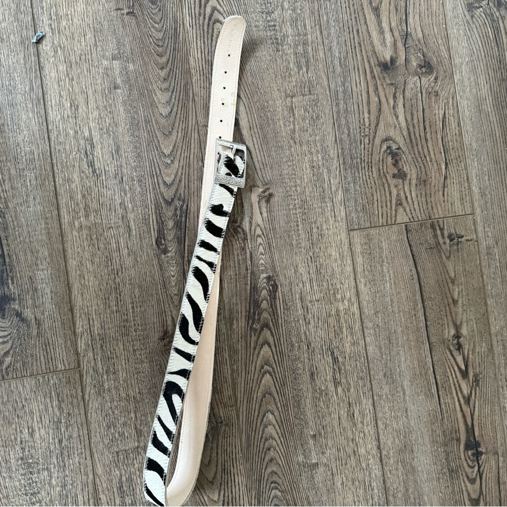 black and white zebra belt not sure what size probably fits most y2k
